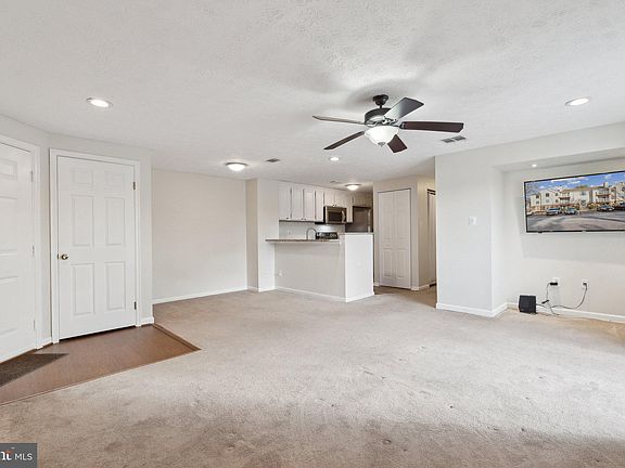 2nd image of 809 Stratford Way Unit 1400M