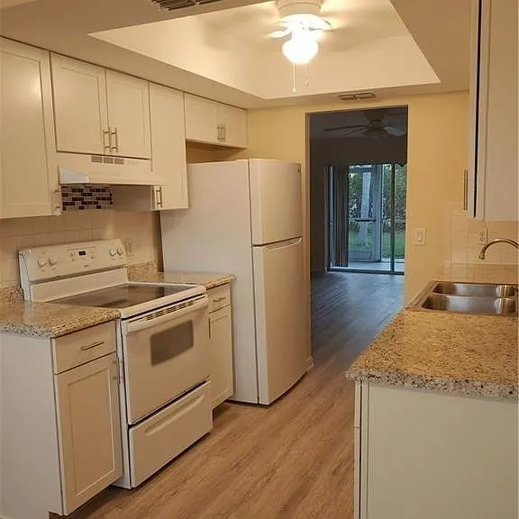 4705 SE 4th Pl #2 — Photo 8