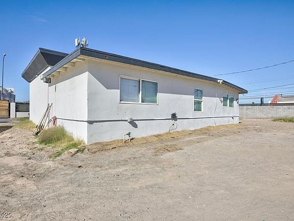 5th image of 4942 Pearlite Ave