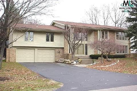 1st image of 3292 Bloomfield