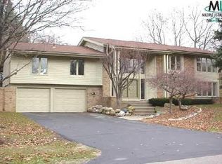 3292 Bloomfield, West Bloomfield, MI 48323