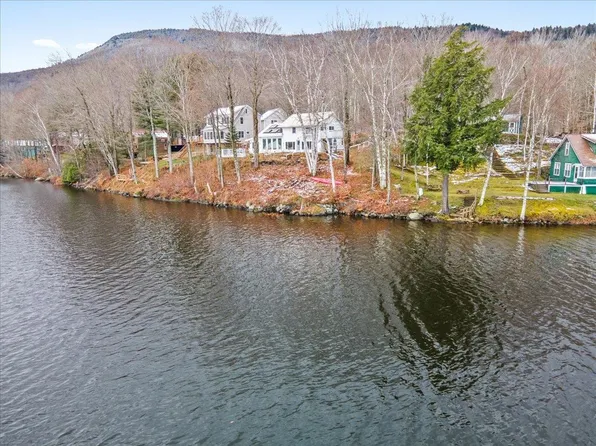 207 West Loop Road, Elmore, VT 05657