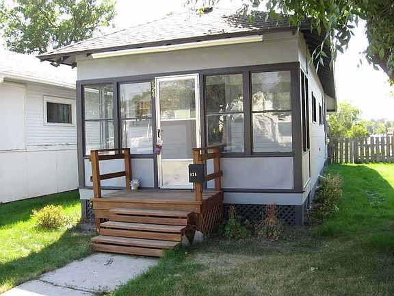 2nd image of 824 N 24th St