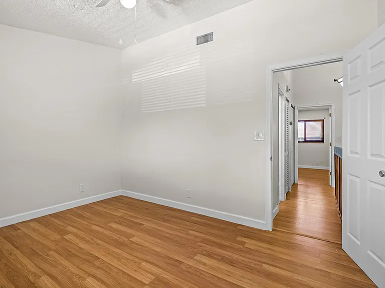2700 S Oakland Forest Dr #305 — Photo 30