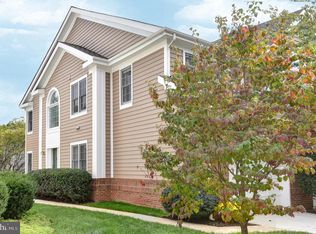 1246 Woodbrook Ct, Reston, VA 20194