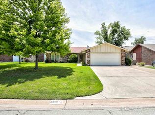 2309 Single Tree Ln, Enid, OK 73703