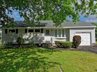 3 Venus Dr, Albany, NY 12211