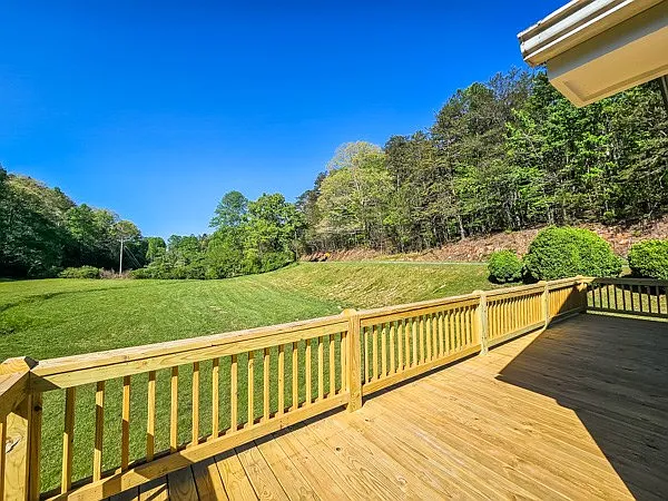147 Weaver Creek Rd — Photo 9