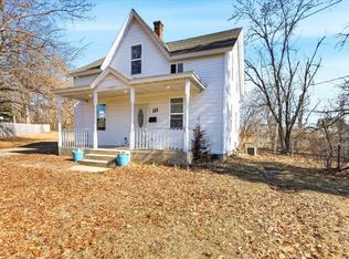 111 James St, Portage, WI 53901