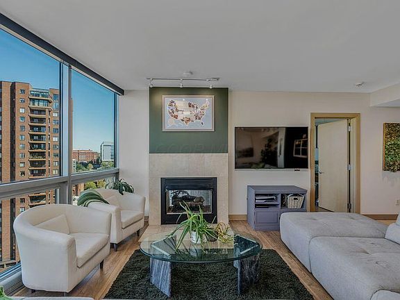 5th image of 1 Miranova Pl APT 1230