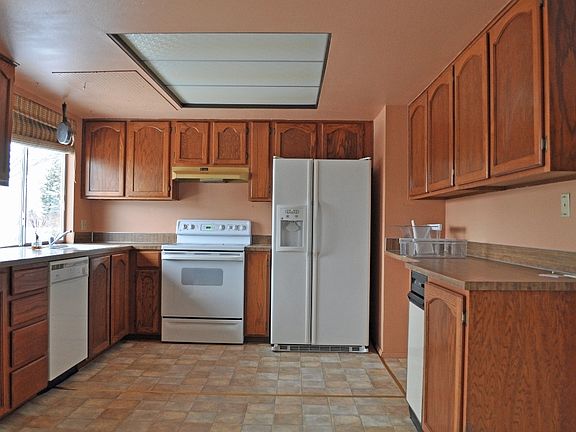 5th image of 1304 Bel Air Dr