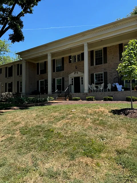 1 bed, 725 sqft, $1,699 — Photo 1