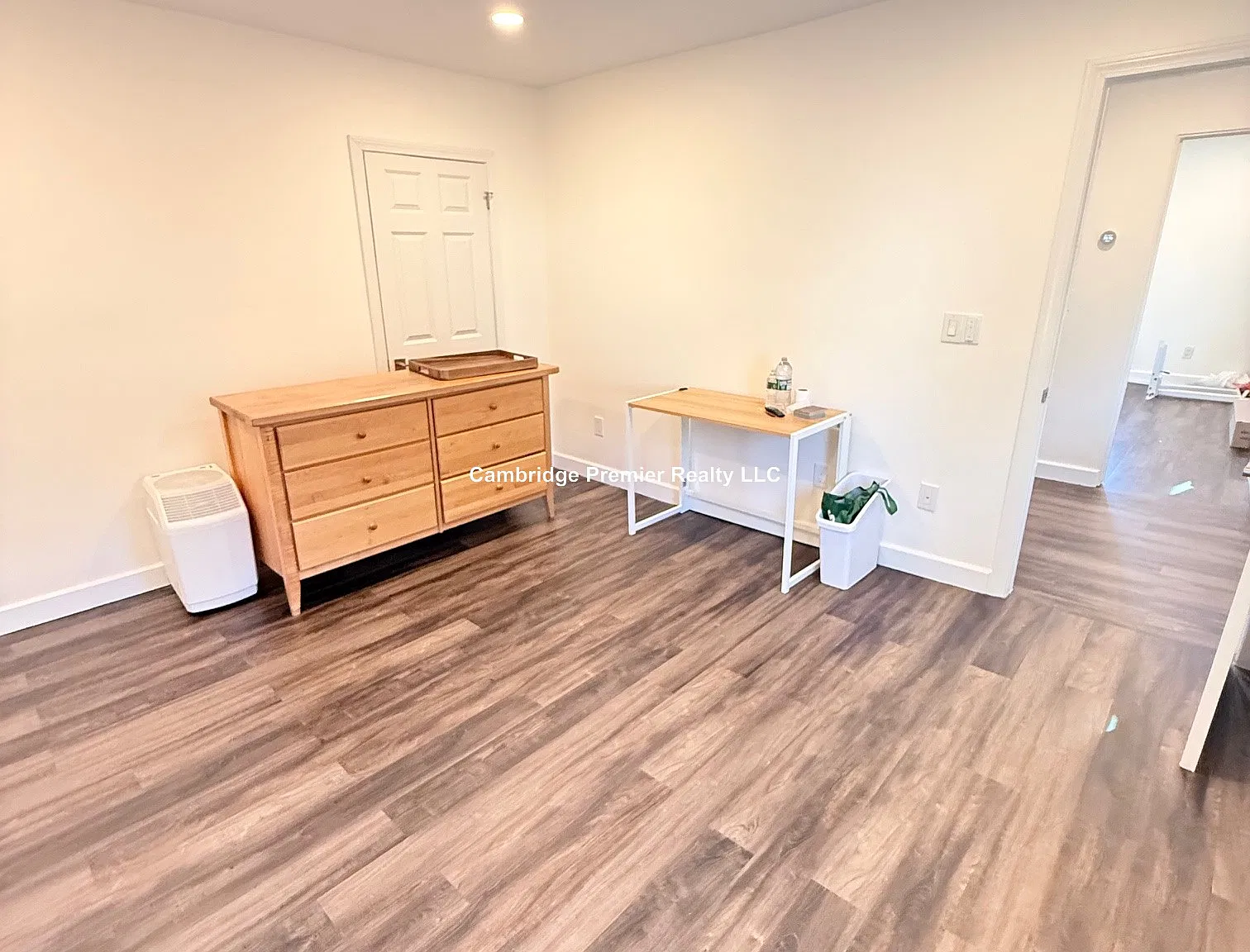 4 bed, 1683 sqft, $4,500 — Photo 4