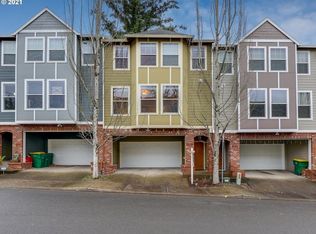 9018 SW Rystadt Ln, Portland, OR 97225