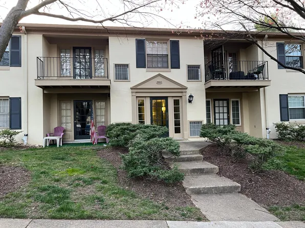 5900 E Surrey Hill Pl #693, Springfield, VA 22152