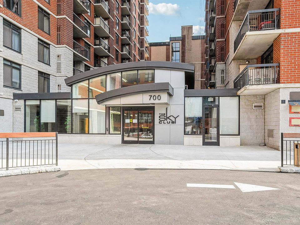 1st image of 700 1st St #15RS