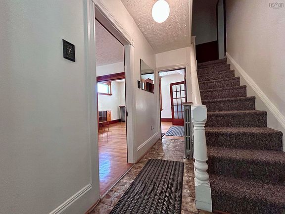 4th image of 39 Military Ln