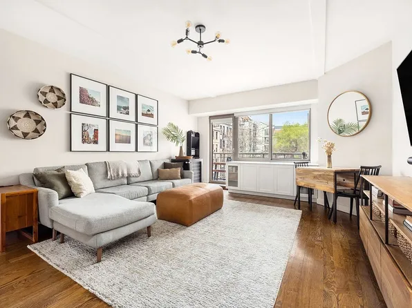 240 E 10th St APT 4B, New York, NY 10003