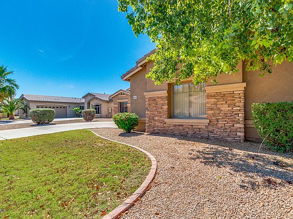 2nd image of 21131 E Bonanza Way