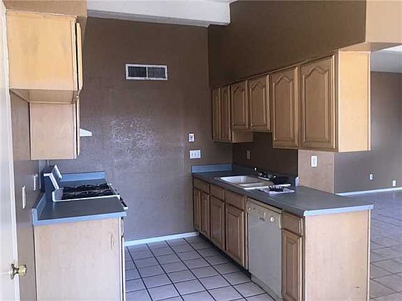 4th image of 3224 Voss Dr