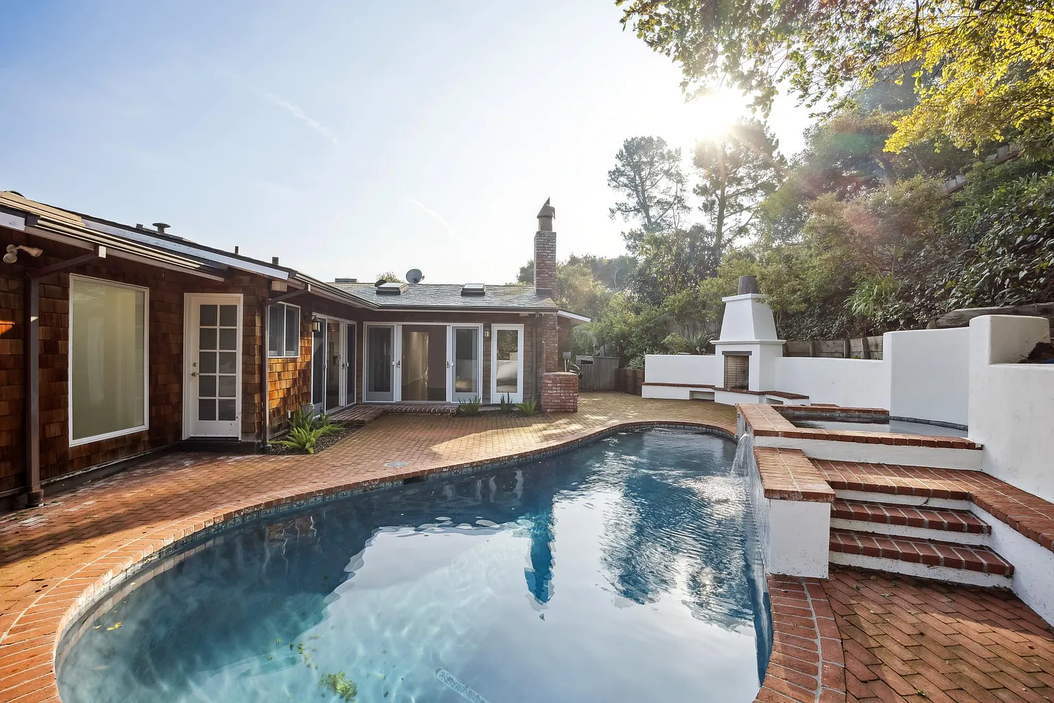 27 Tamalpais Ave photo 1