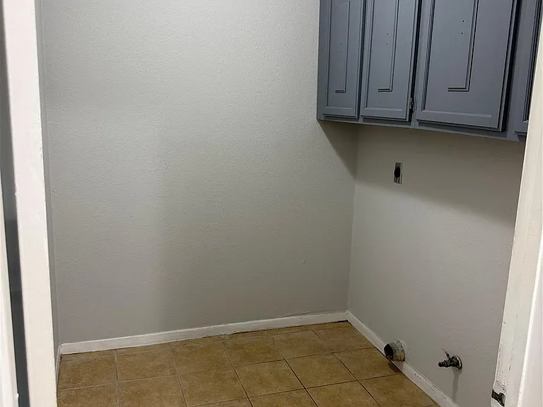 15722 Echo Canyon Dr — Photo 41