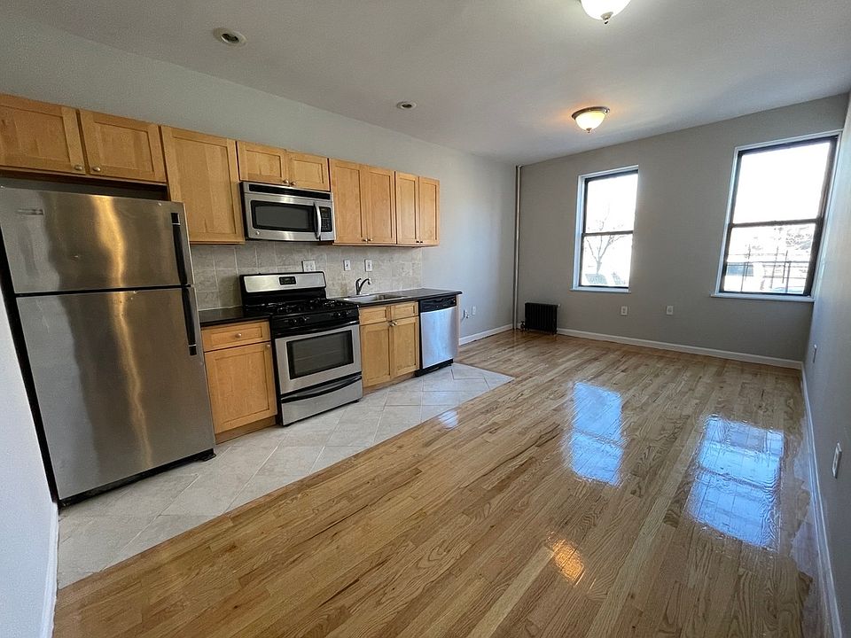 1st image of 29-06 21st Ave #1C