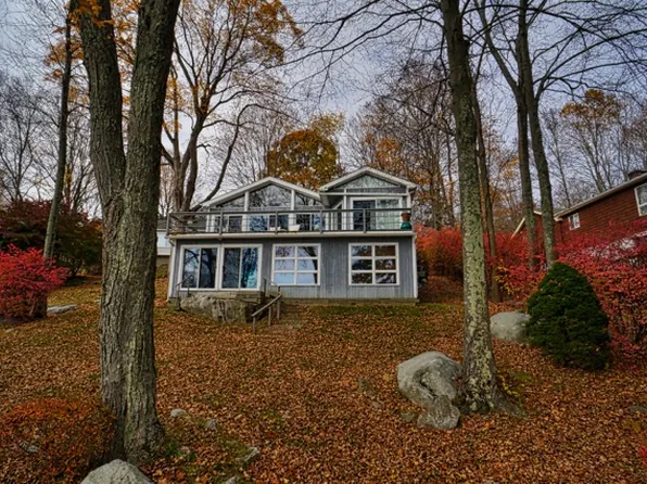 6 Candlewood Lndg, New Milford, CT 06776