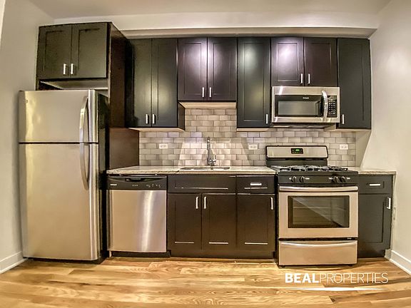 3rd image of 2203 W Eastwood Ave APT 1SW