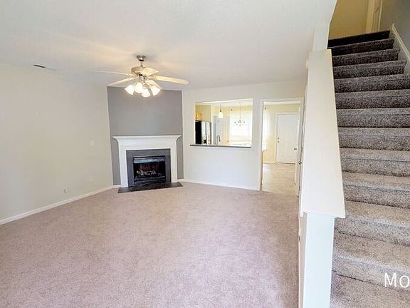 4th image of 8926 Comstock Ct