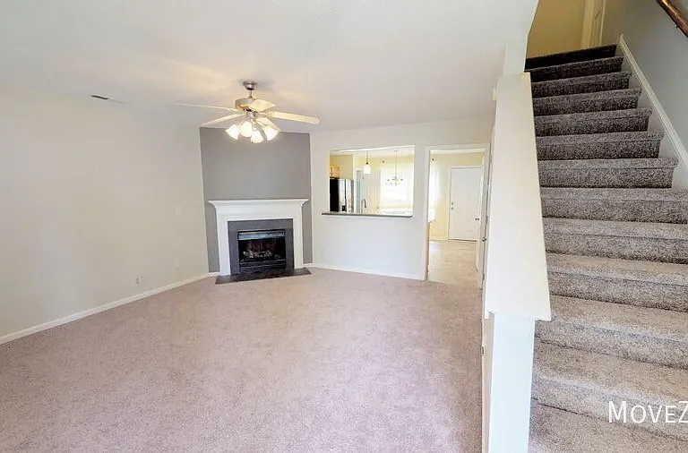8926 Comstock Ct — Photo 4