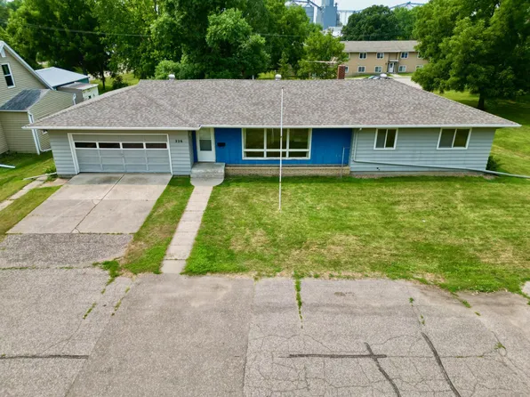 226 1st St SE, Rothsay, MN 56579
