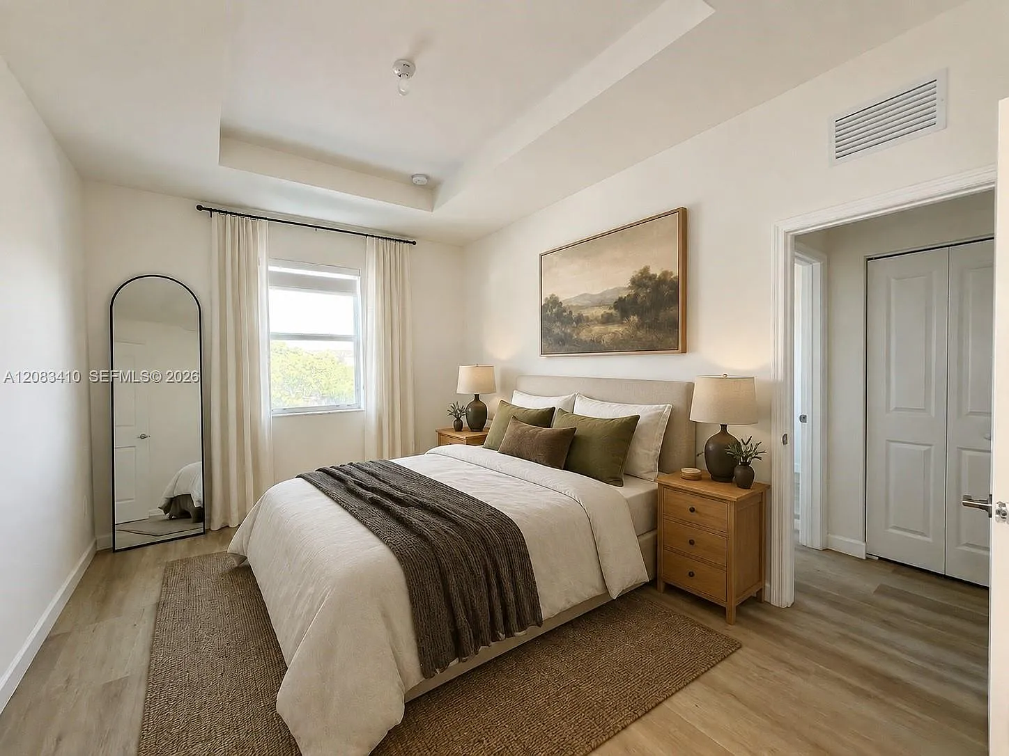 4 bed, 2.5 bath, 1872 sqft, $3,200 — Photo 4
