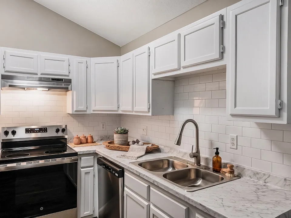 3010 Sherrill Ave #3010