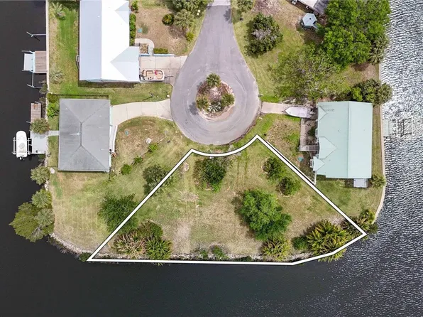 11889 W Coquina Ct, Crystal River, FL 34429