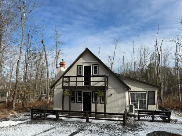 28 Cedarwood Ter, Lake Ariel, PA 18436