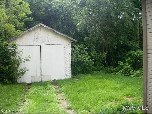 2nd image of 804 Garfield Ave