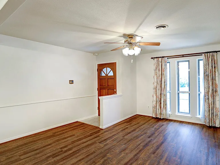 7739 Kensico Rd — Photo 2