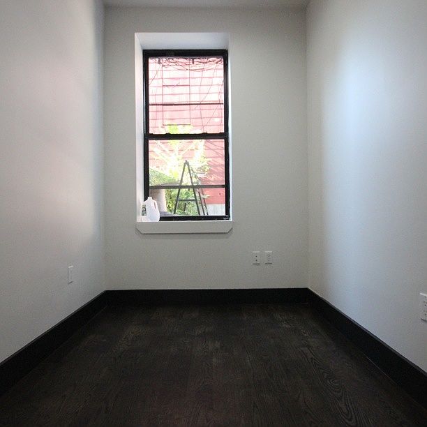 1st image of 205 Johnson Ave APT 1G