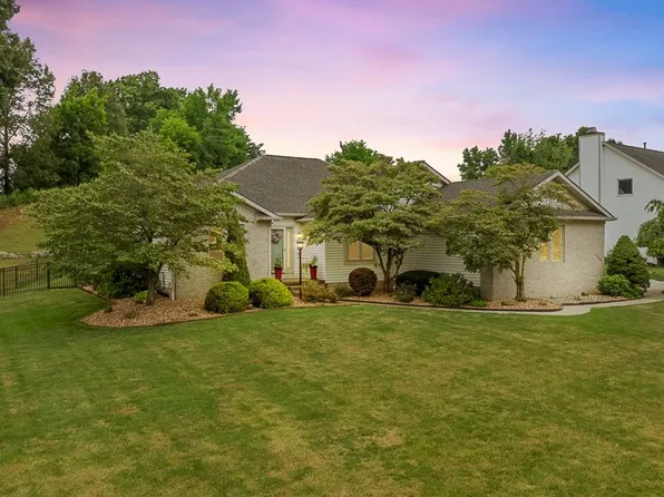 1349 Timbertop Dr, Tallmadge, OH 44278