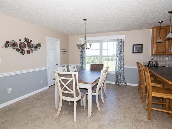 4th image of 411 Wa Mohon Ln