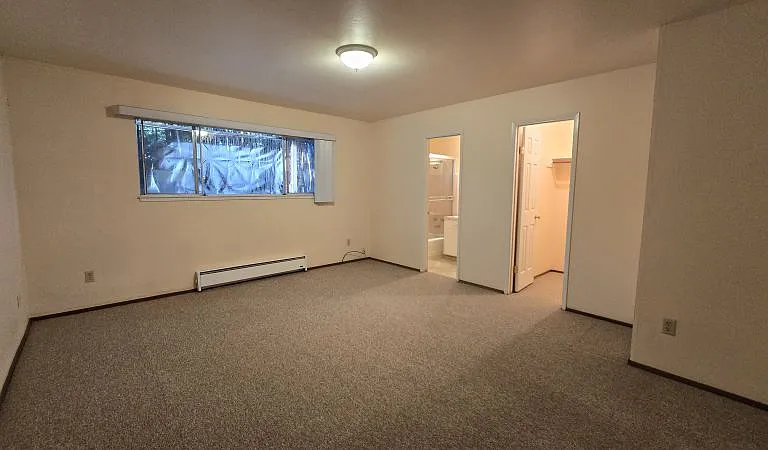 320 Center St #2 — Photo 1