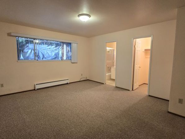 320 Center St APT 2