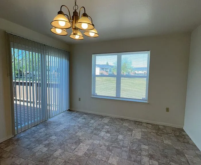 342 Sacajawea Ct — Photo 3