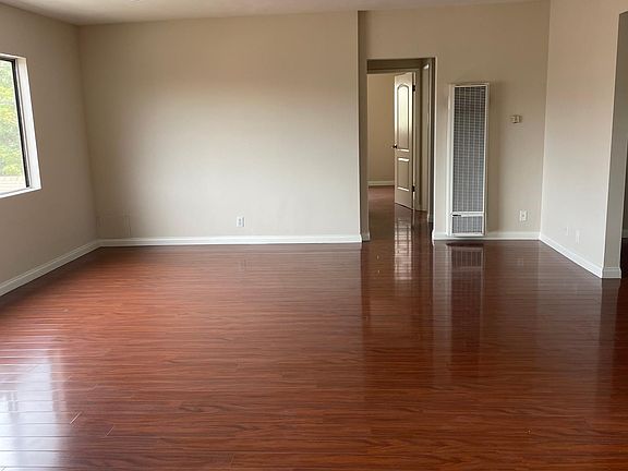 3rd image of 345 W Elk Ave #832qgt955