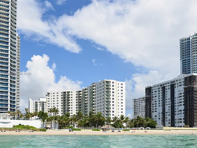 3001 S Ocean Dr #319 — Photo 35