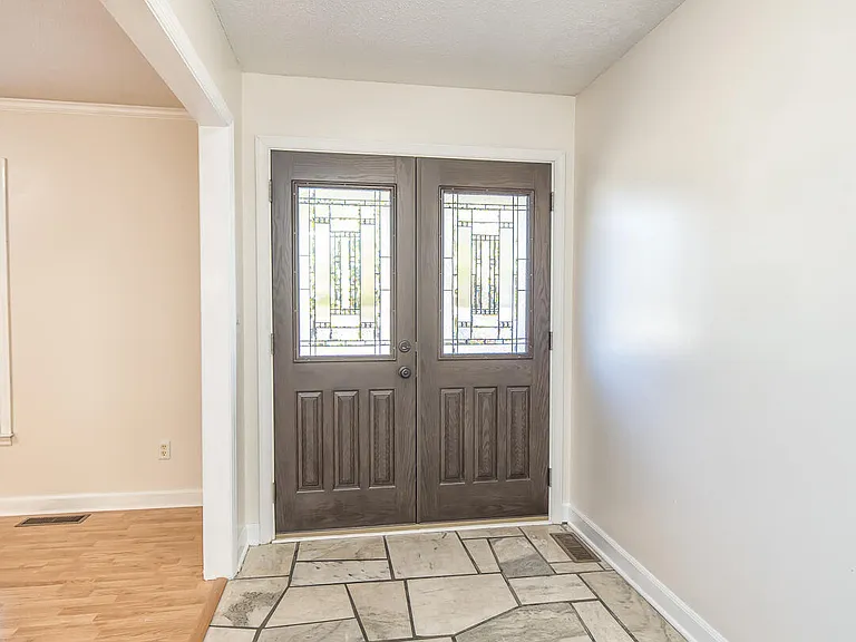 310 R L Honeycutt Dr — Photo 4