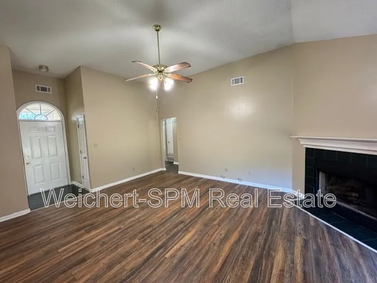 5616 Autumn Valley Dr — Photo 13