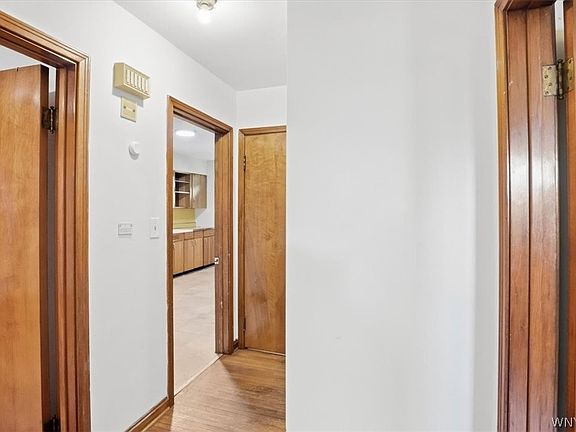 5th image of 65 Forman St