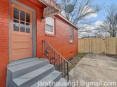 2673 Enterprise Ave — Photo 3